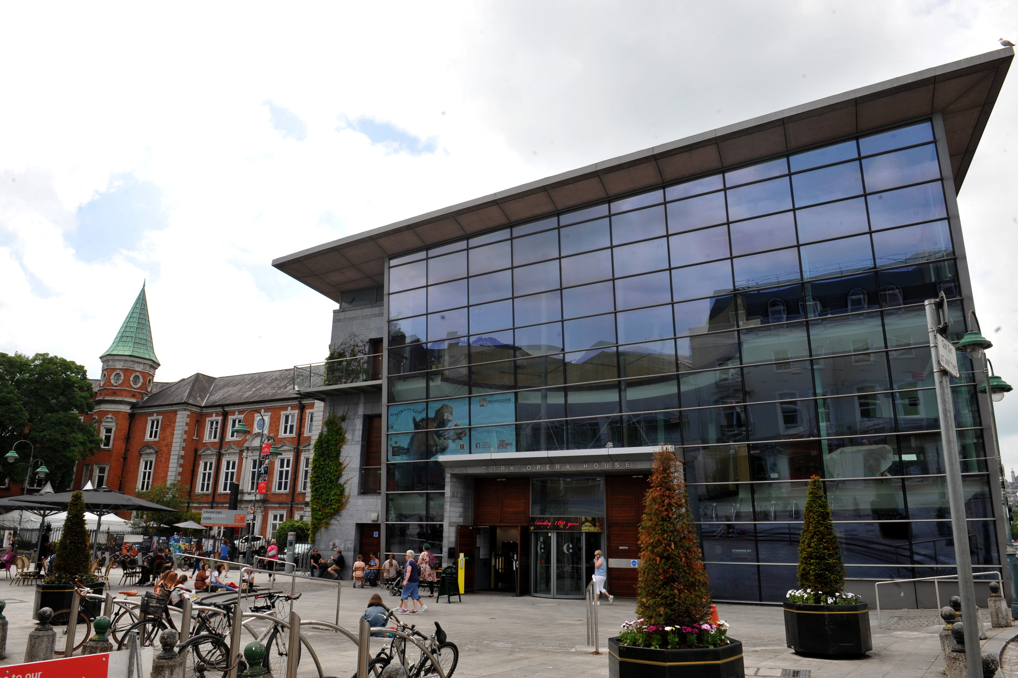 Department of the Taoiseach spent €450,000 on airfares, gifts, and hotels