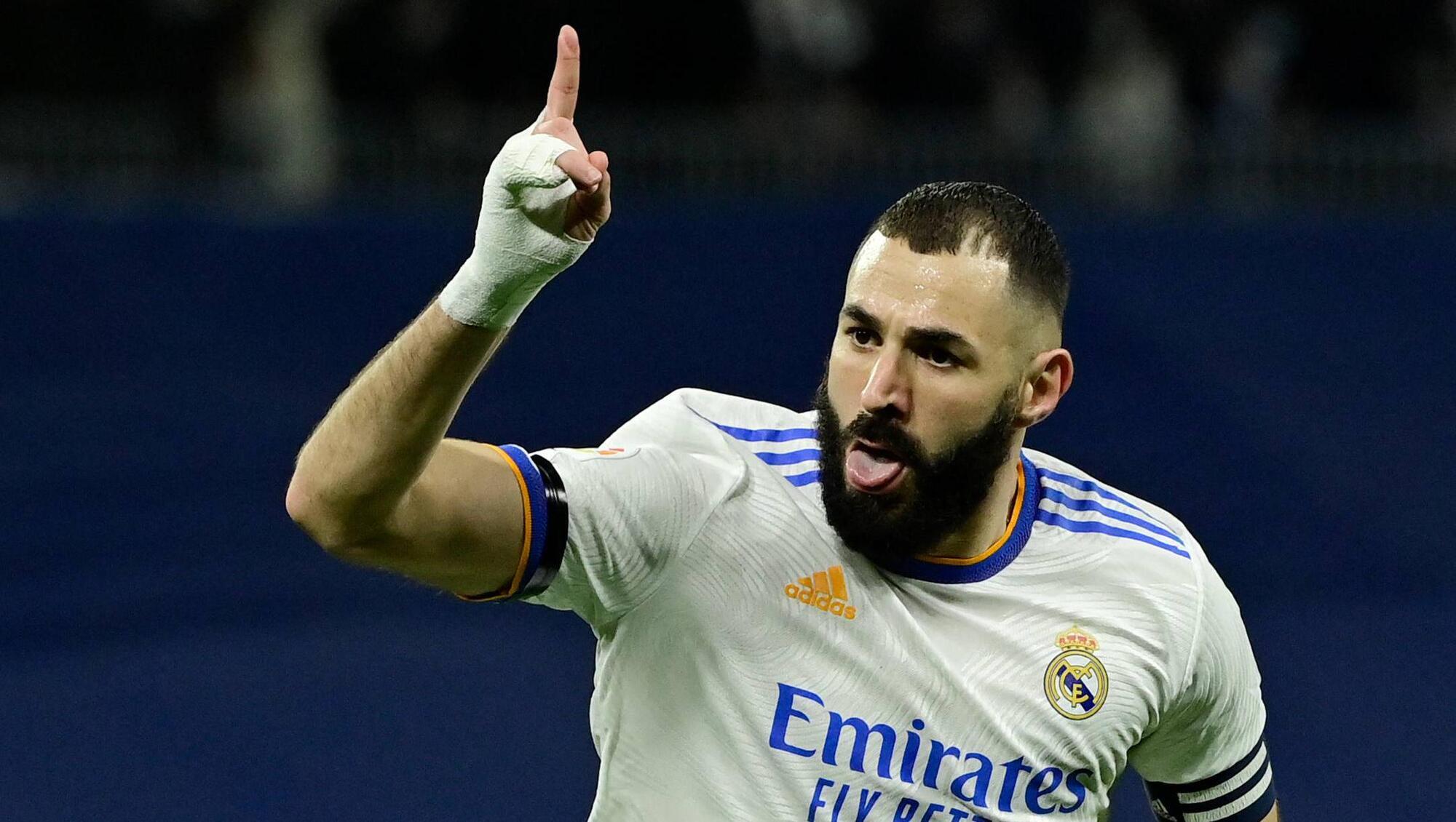 Around Europe: Madrid go eight points clear as Xavi admits Barca are in a 'negative spiral'