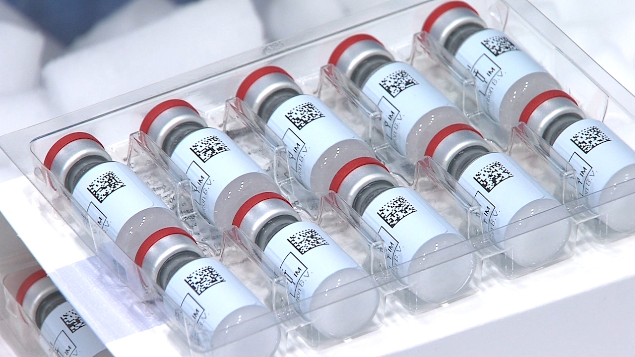 People given Janssen Covid-19 vaccine should be able to 'skip the queue' for booster jabs
