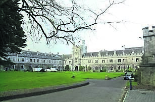 Harris: Colleges won't have to stay closed after Christmas break