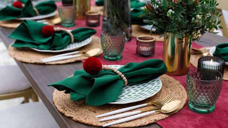 The expert guide to creating a memorable Christmas around the table