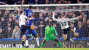 <p class="contextmenu internal_Caption">Everton’s Jarrad Branthwaite (right) scores their side’s equaliser at Stamford Bridge.</p>