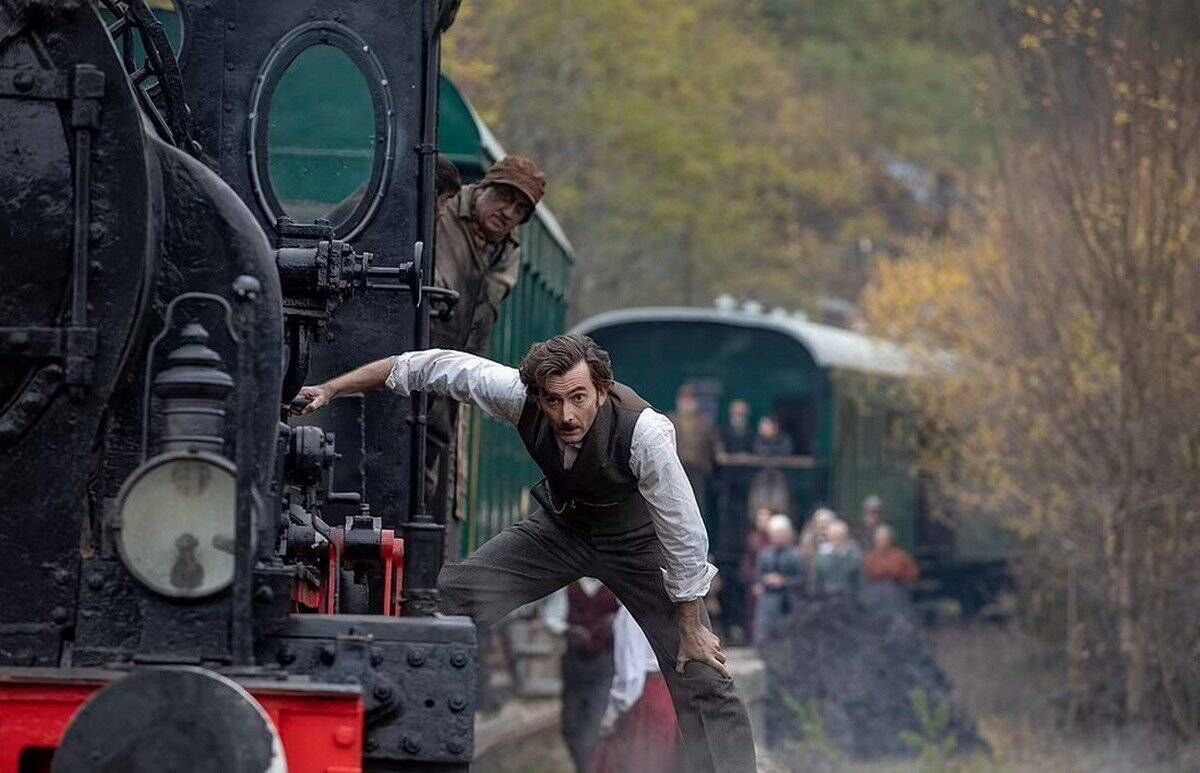 David Tennant in Around The World In 80 Days