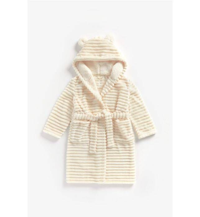 Girls Velour Robe reduced from €17.50 to €8.75 at Boots