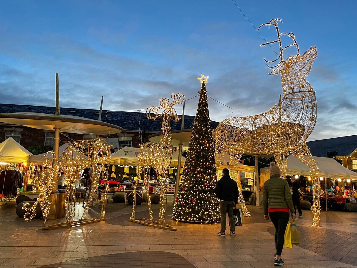 Mist will turn to rain in the evening for many parts.