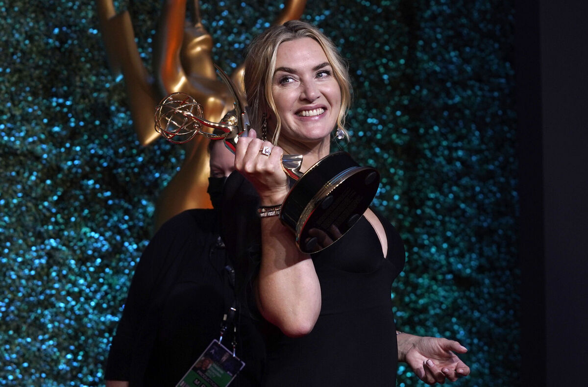 Kate Winslet, winner of the award for outstanding lead actress in a limited or anthology series or movie for "Mare of Easttown" poses at the 73rd Primetime Emmy Awards on Sunday, Sept. 19, 2021. Picture: AP Photo/Chris Pizzello