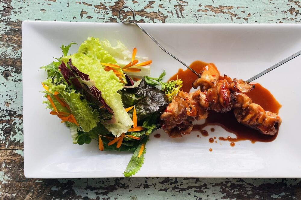 Sambal oelek chicken skewers