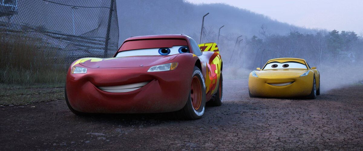 Owen Wilson and Cristela Alonzo in Cars 3 (2017) Owen Wilson and Cristela Alonzo in Cars 3 (2017)