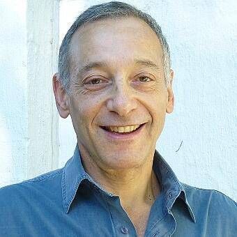 Dr Daniel Lewis: rheumatologist, health educator, and meditation teacher. Picture: @Paths2Wellbeing