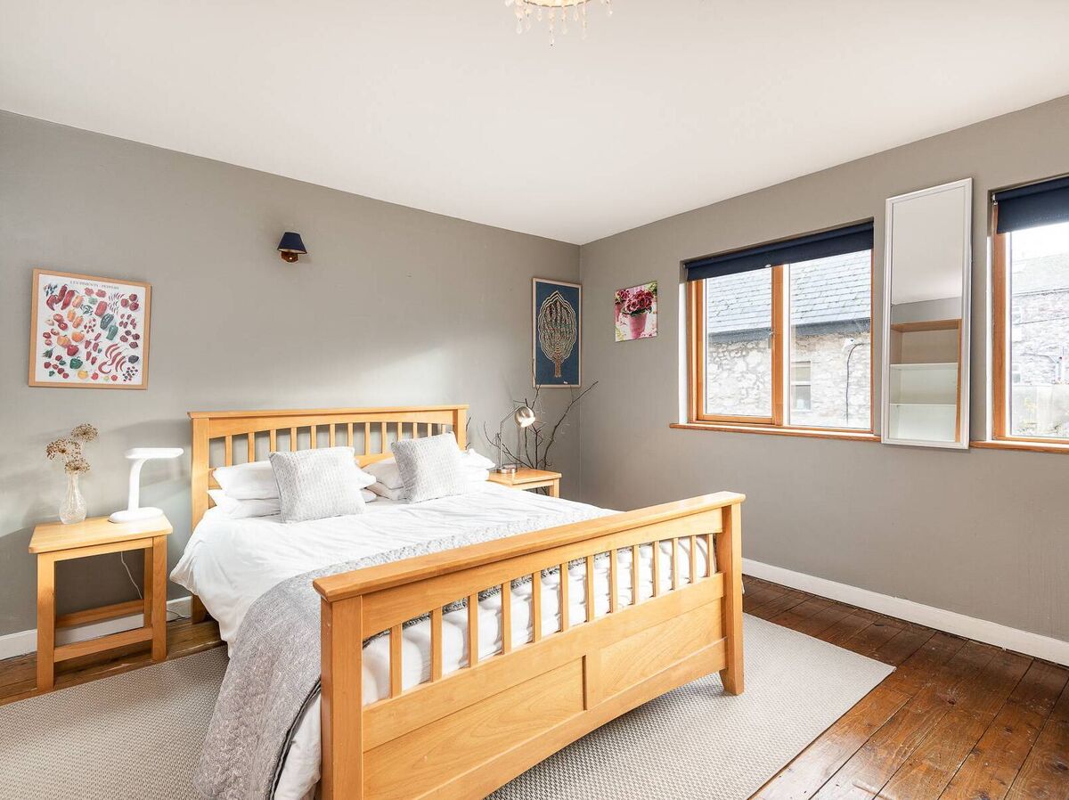 Bedrooms on top two floors, inc in a three-storey rear extension Bedrooms on top two floors, inc in a three-storey rear extension