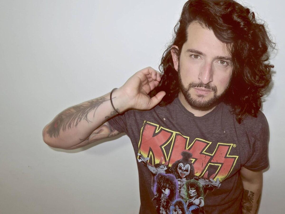 brown eyes - puma dance