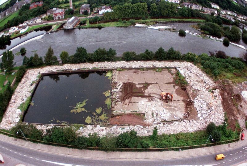 Demolition of Lee Baths in 1990s