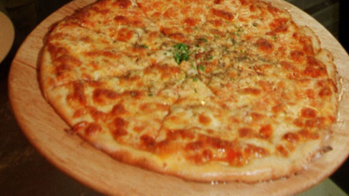 This Pizza Prank Call Is Perfect Childish Humour