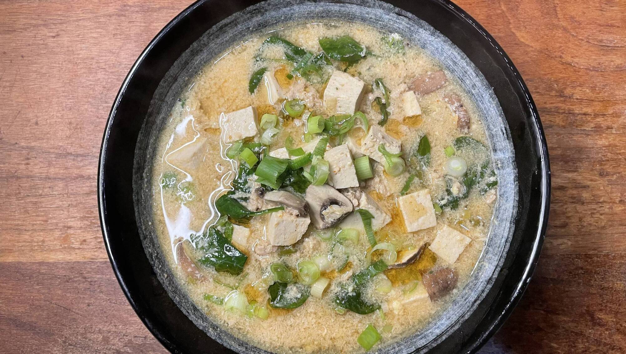 Cooking with Colm O'Gorman: How to make authentic hot and sour soup in 15 minutes
