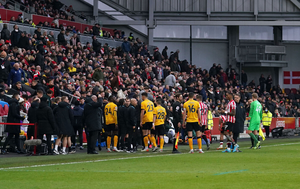 Brentford and Wolverhampton Wanderers leave the pitch after a drone was spotted flying over the stadium during play at Brentford Community Stadium. Picture: Nick Potts/PA Wire