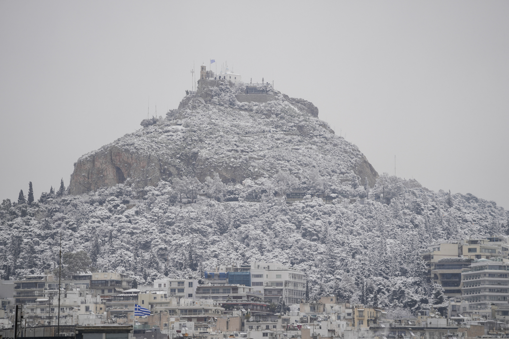 Snow blankets Athens, Greek islands and Turkey’s Istanbul