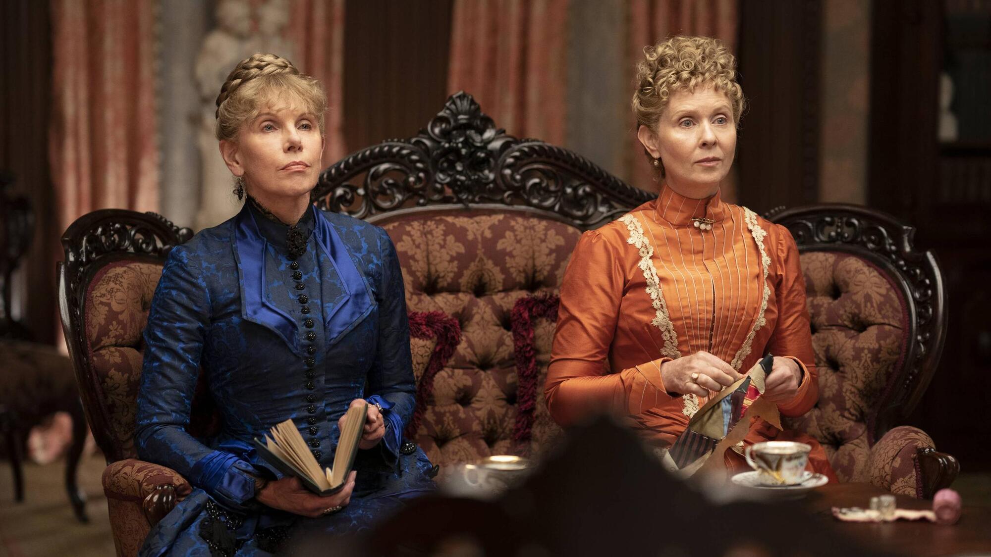 The Gilded Age: Christine Baranski and Cynthia Nixon.
