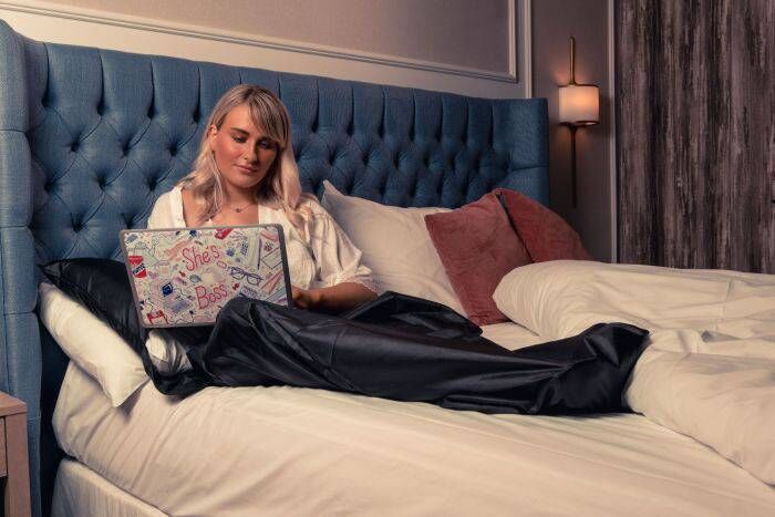 Influencer Shauna Doyle uses the TanBag from Tan Republic Influencer Shauna Doyle uses the TanBag from Tan Republic