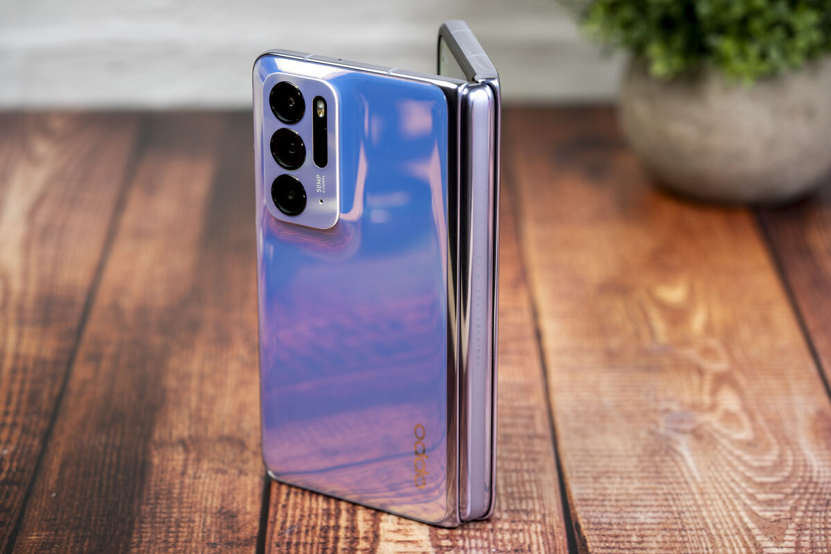 Oppo Find N foldable phone. Pic: Noel Campion. Oppo Find N foldable phone. Pic: Noel Campion.