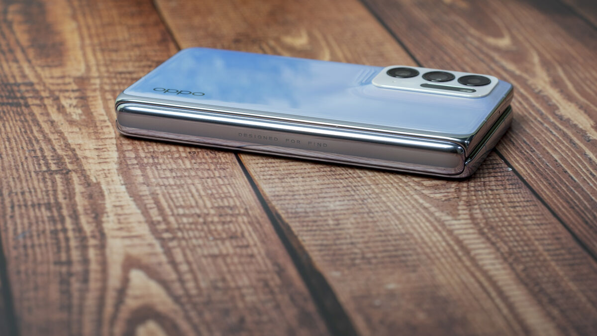 Oppo Find N foldable phone. Pic: Noel Campion. Oppo Find N foldable phone. Pic: Noel Campion.