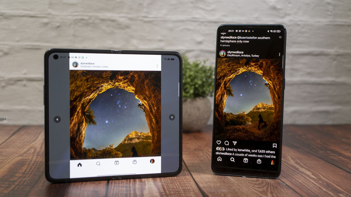 Oppo Find N beside the Oppo Find X3 Pro on the right. Pic: Noel Campion. Oppo Find N beside the Oppo Find X3 Pro on the right. Pic: Noel Campion.