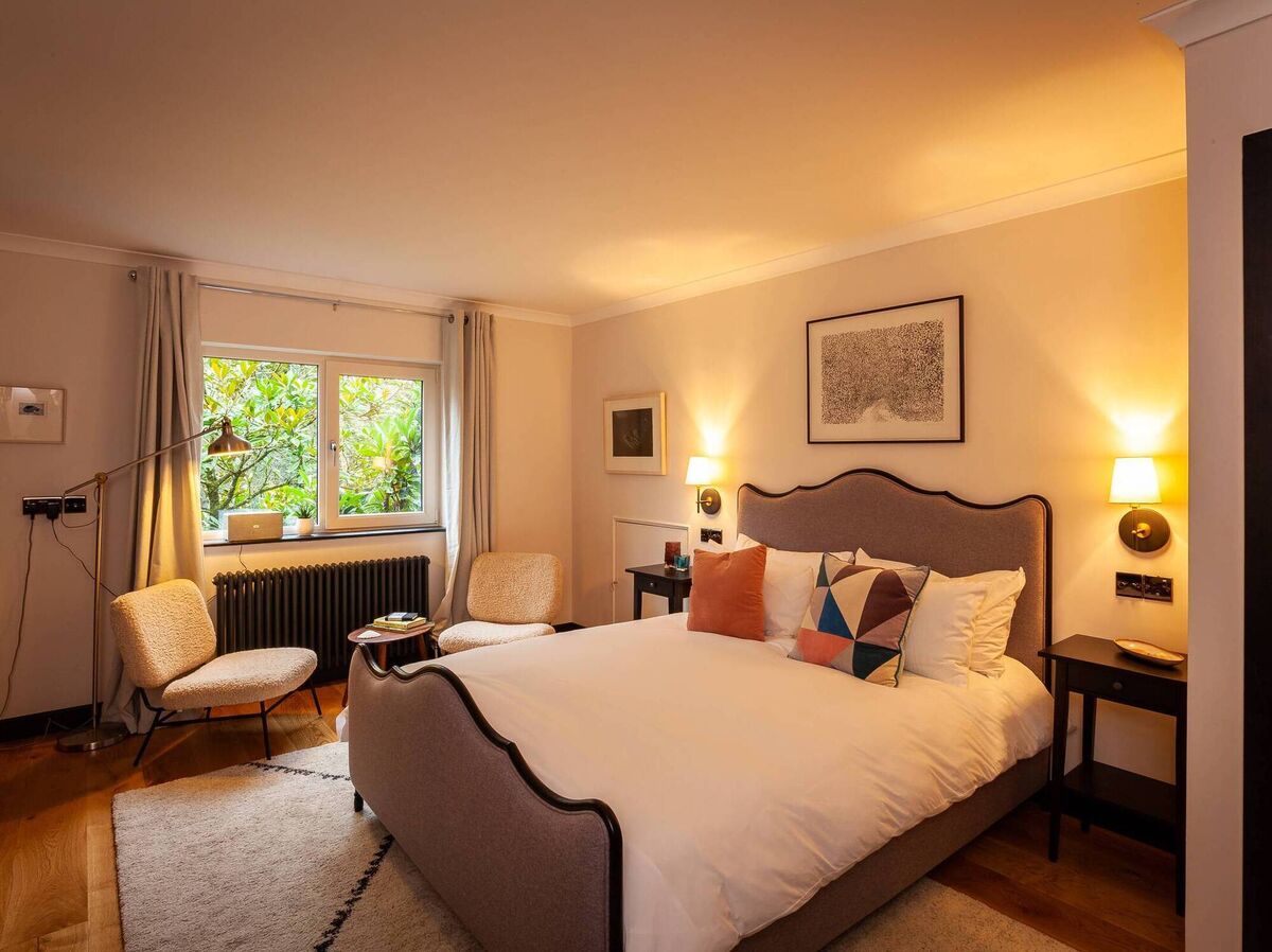 One of the five en suite bedrooms