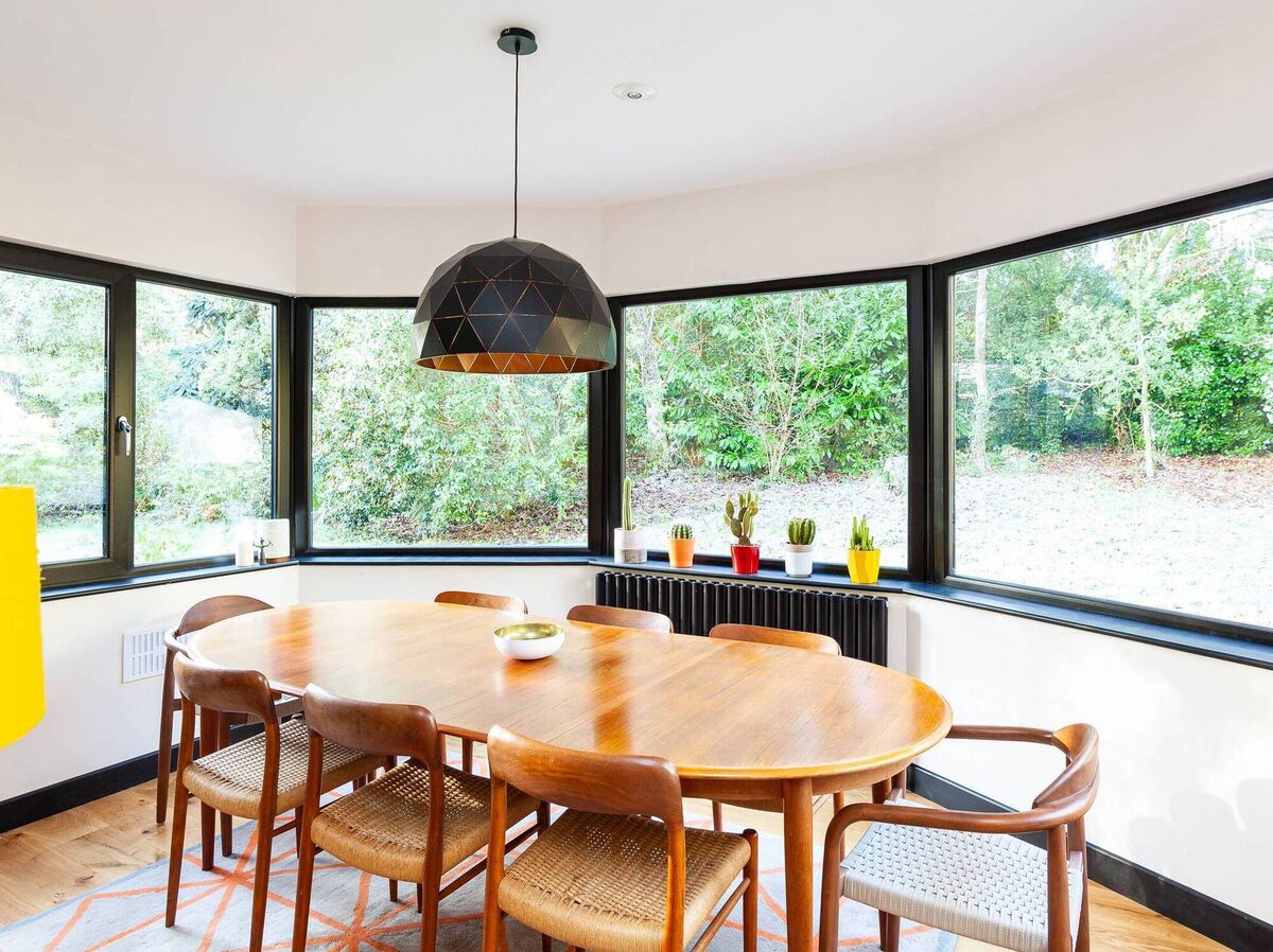 Sun room with glazing by BlueLite Windows