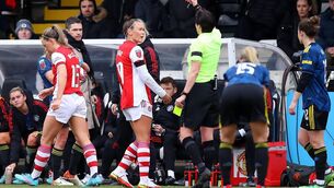 <p>BOREHAMWOOD, ENGLAND - FEBRUARY 05: Katie McCabe of Arsenal is sent off during the Barclays FA Women's Super League match between Arsenal Women and Manchester United Women at Meadow Park on February 05, 2022 in Borehamwood, England. (Photo by Marc Atkins/Getty Images)</p>