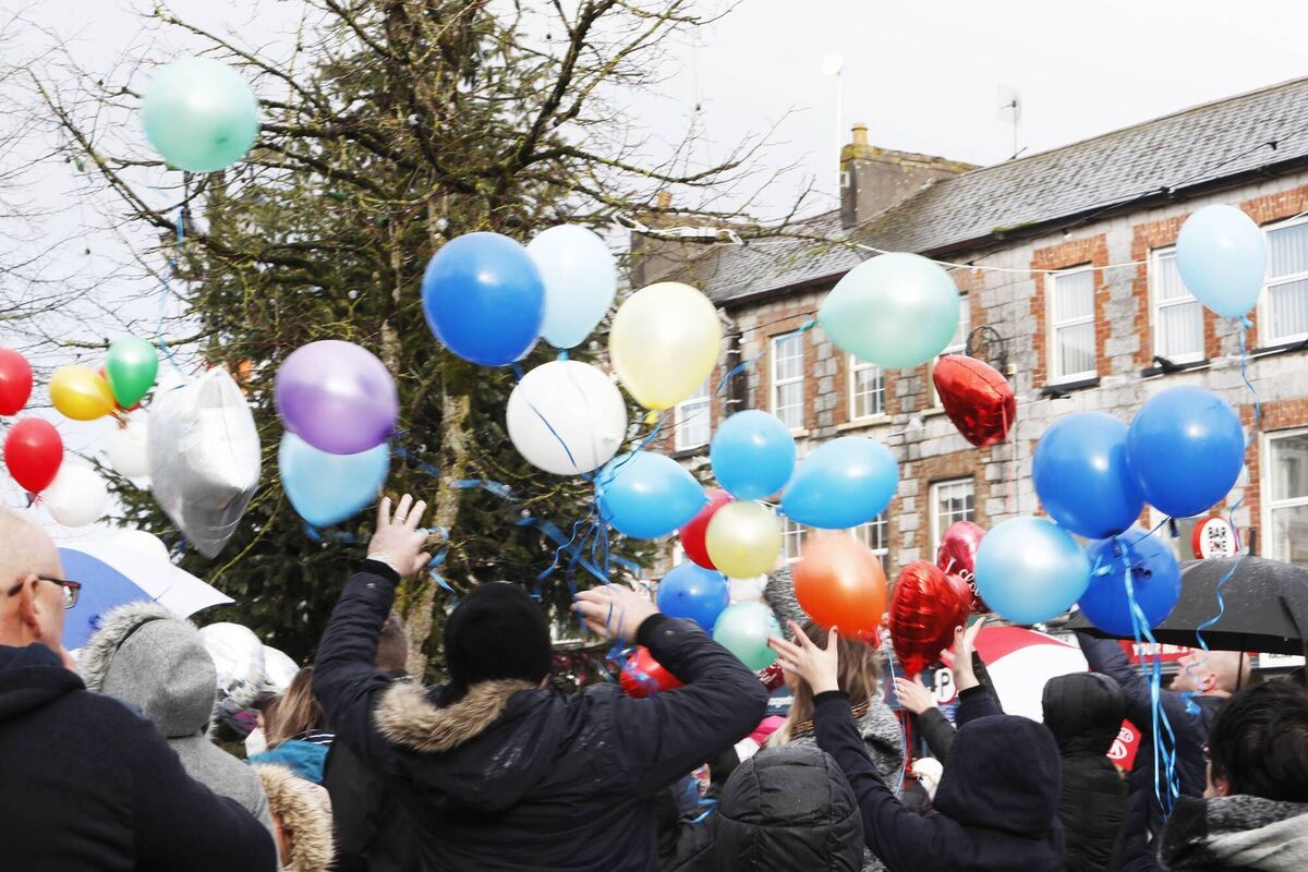 Bearing balloons aloft, local people from across the whole community attended the moving tribute in Newcastle West in memory of car crash victim Wiktor Chojecki, aged 12. Picture: Liam Burke/Press 22 Bearing balloons aloft, local people from across the whole community attended the moving tribute in Newcastle West in memory of car crash victim Wiktor Chojecki, aged 12. Picture: Liam Burke/Press 22