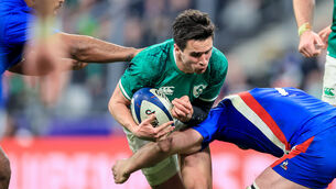 <p>Ireland's Joey Carbery comes up against Anthony Jelonch of France. Picture: INPHO/Billy Stickland</p>