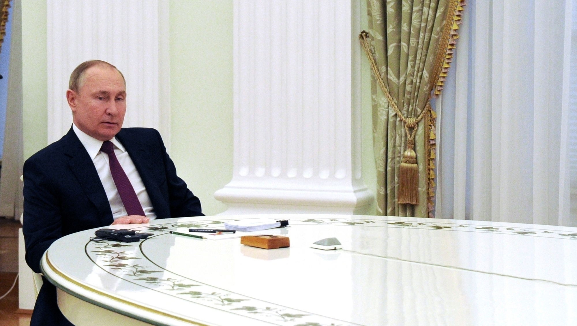 Putin says Russia ready to discuss confidence-building measures with US and Nato