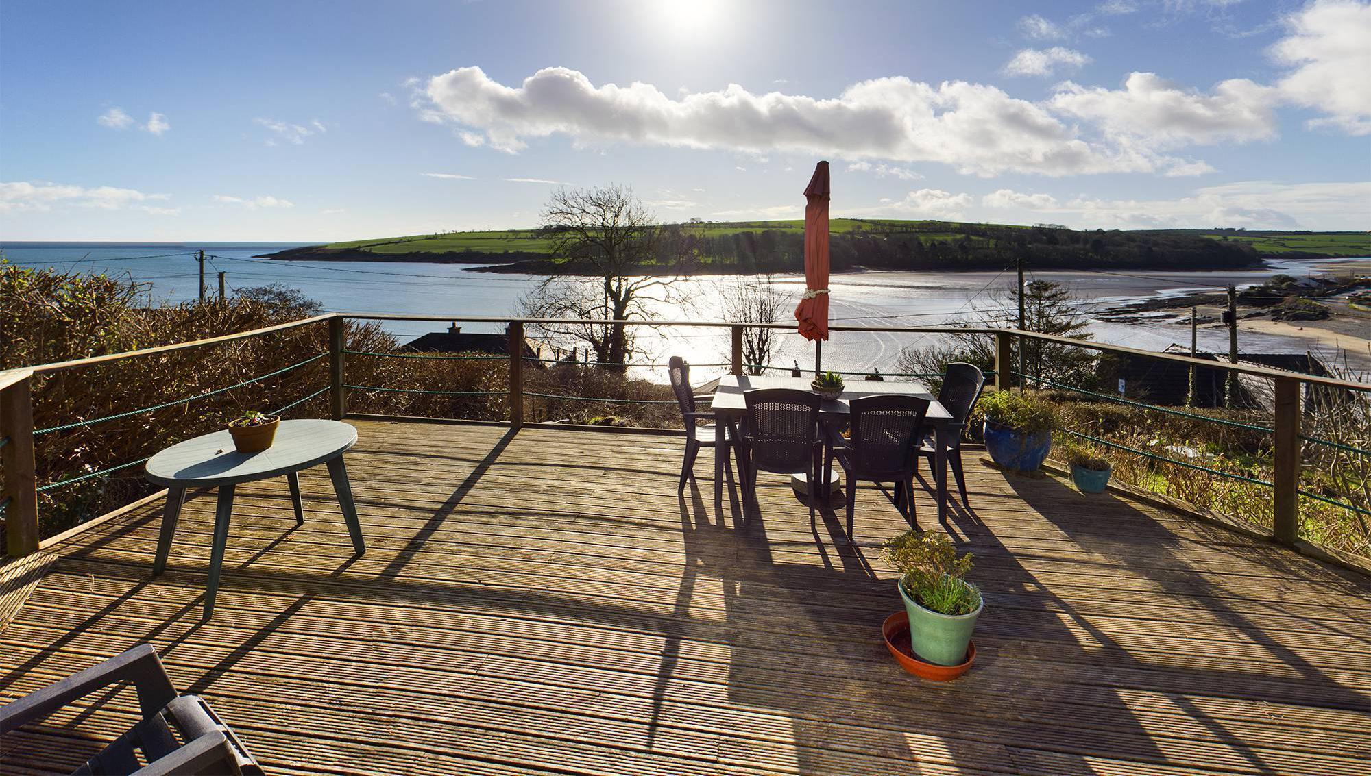 'Driftwood' from the 1930s turned family home in Fountainstown selling for €625k