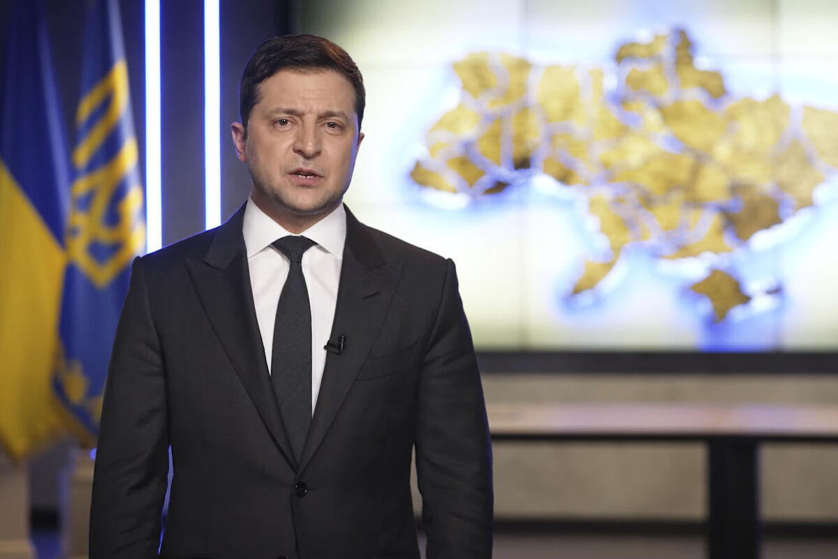 Ukrainian President Volodymyr Zelenskyy addressing his country and the Russian people earlier today. Picture: Ukrainian Presidential Press Office via AP