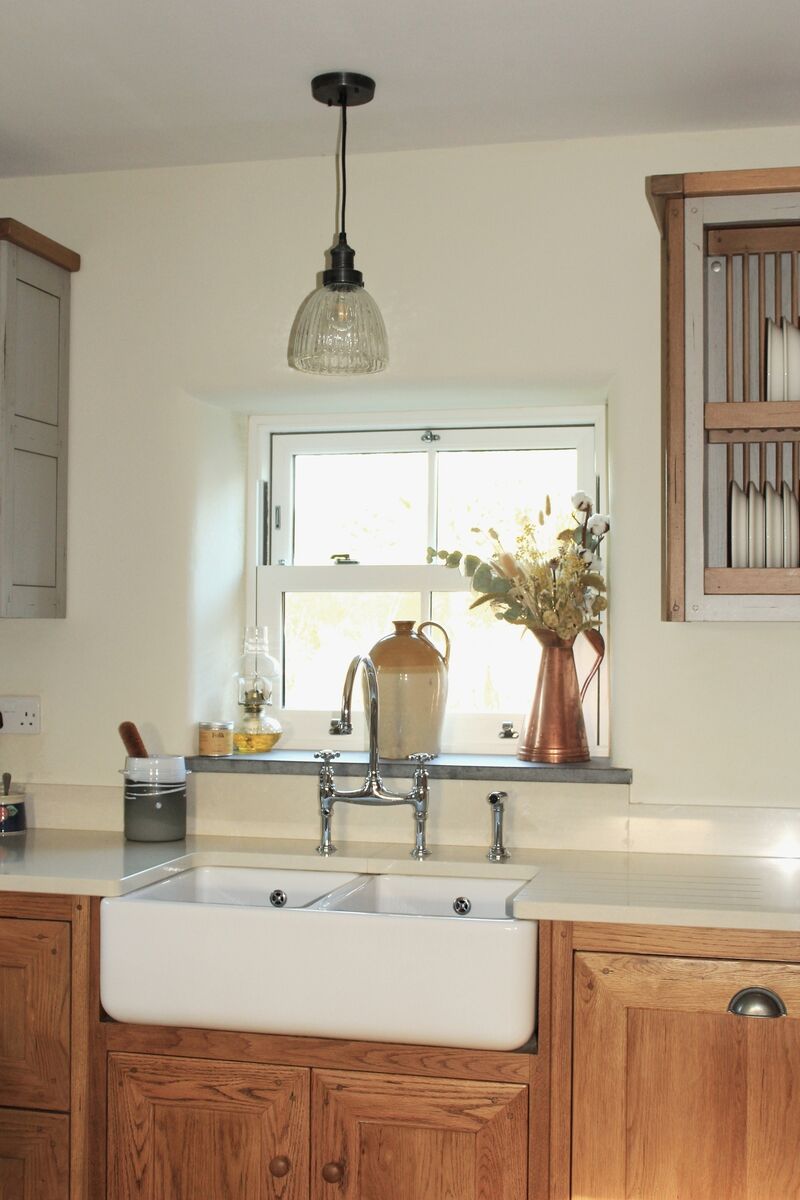 Lime hemp plaster to the exterior walls requires patience to allow for adequate drying between coats and before finishing in Earthborne clay paint. 