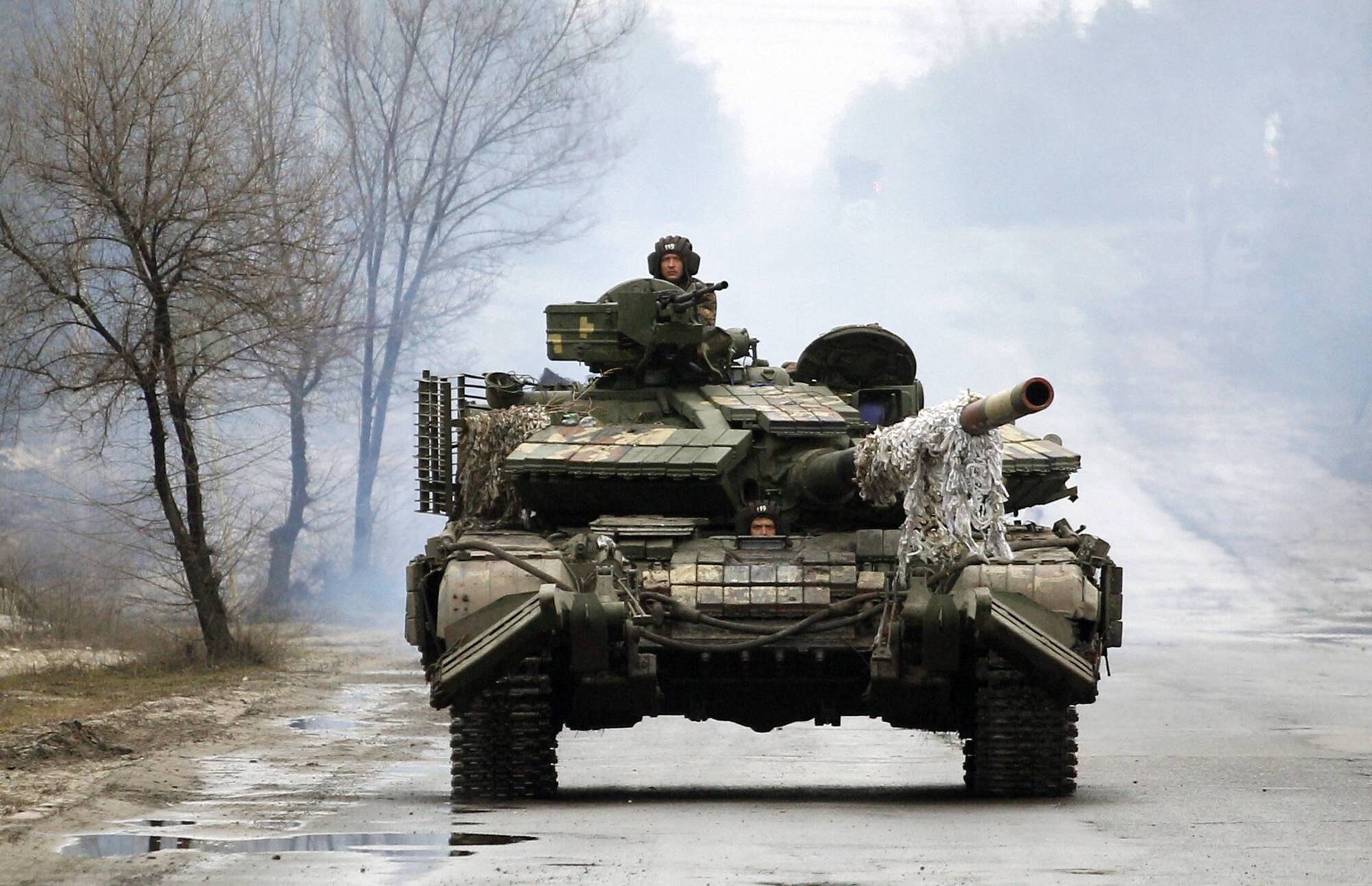 US condemns Putin's nuclear alert order as EU to close airspace to Russian planes