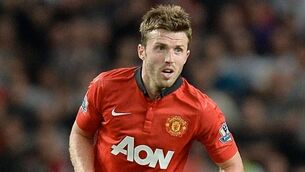 Carrick out for 'a long time', says van Gaal