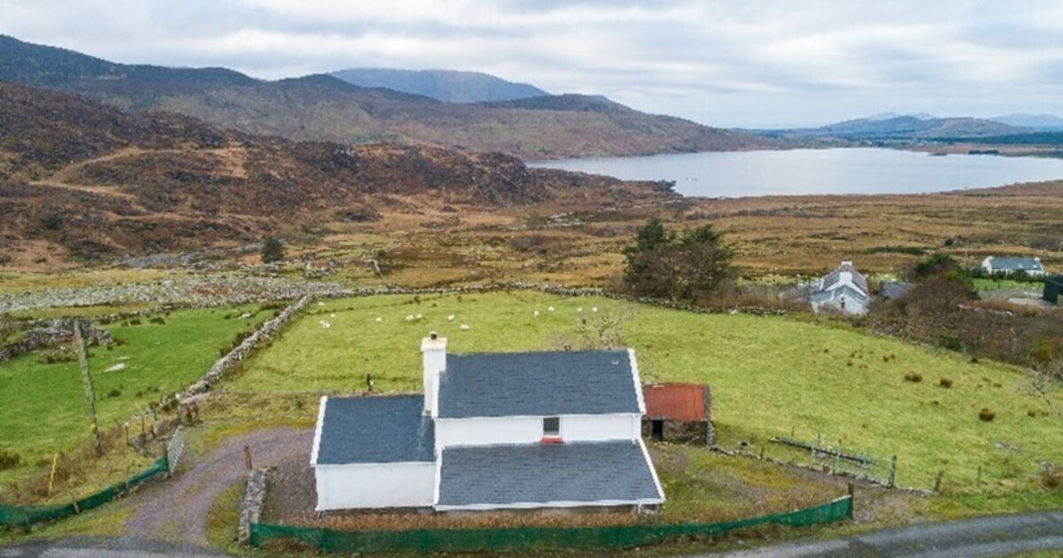 233acre farm with lake view for sale on the Iveragh Peninsula