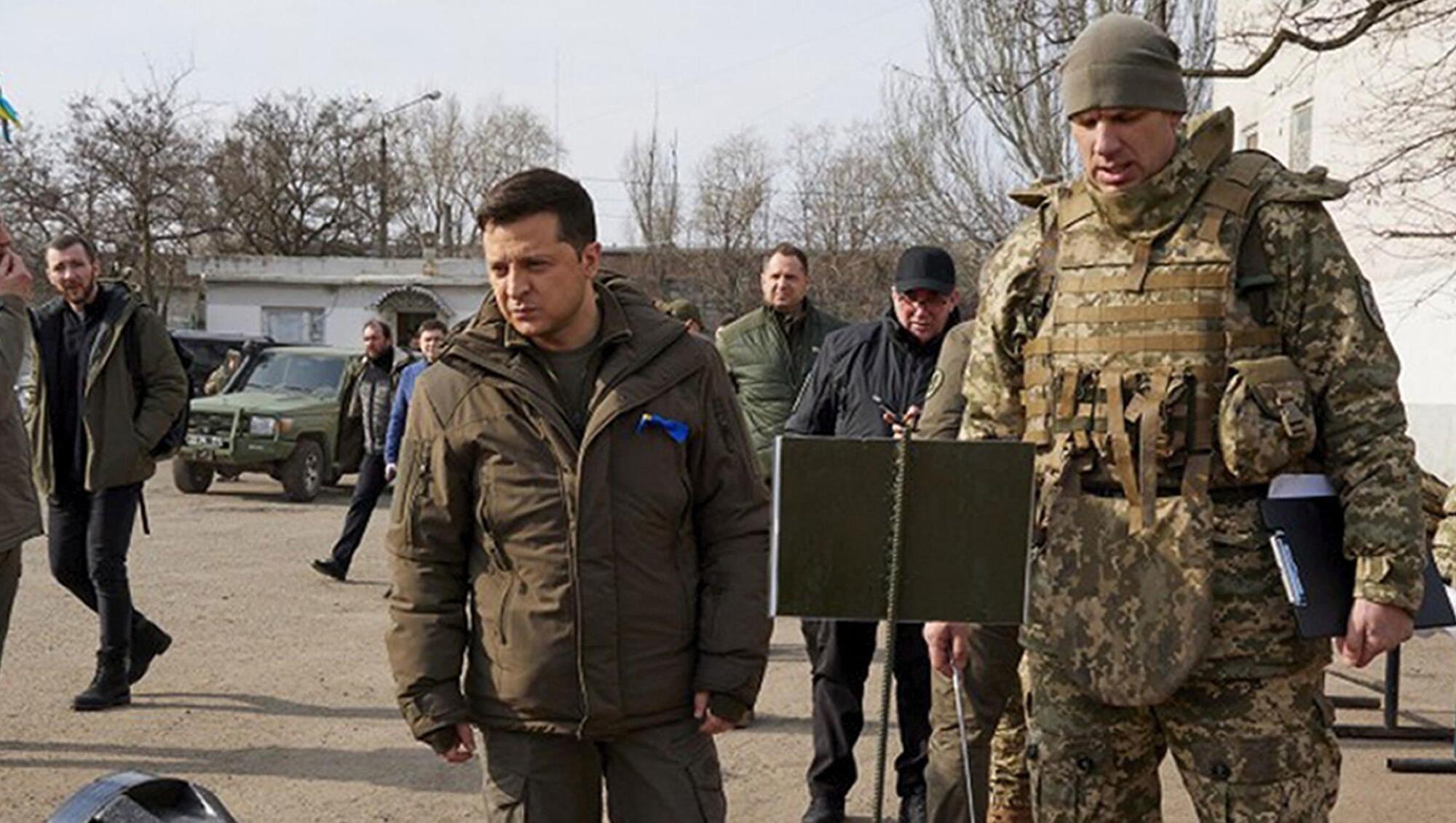 'Sit down with me to negotiate': Zelenskyy calls on Putin to meet him