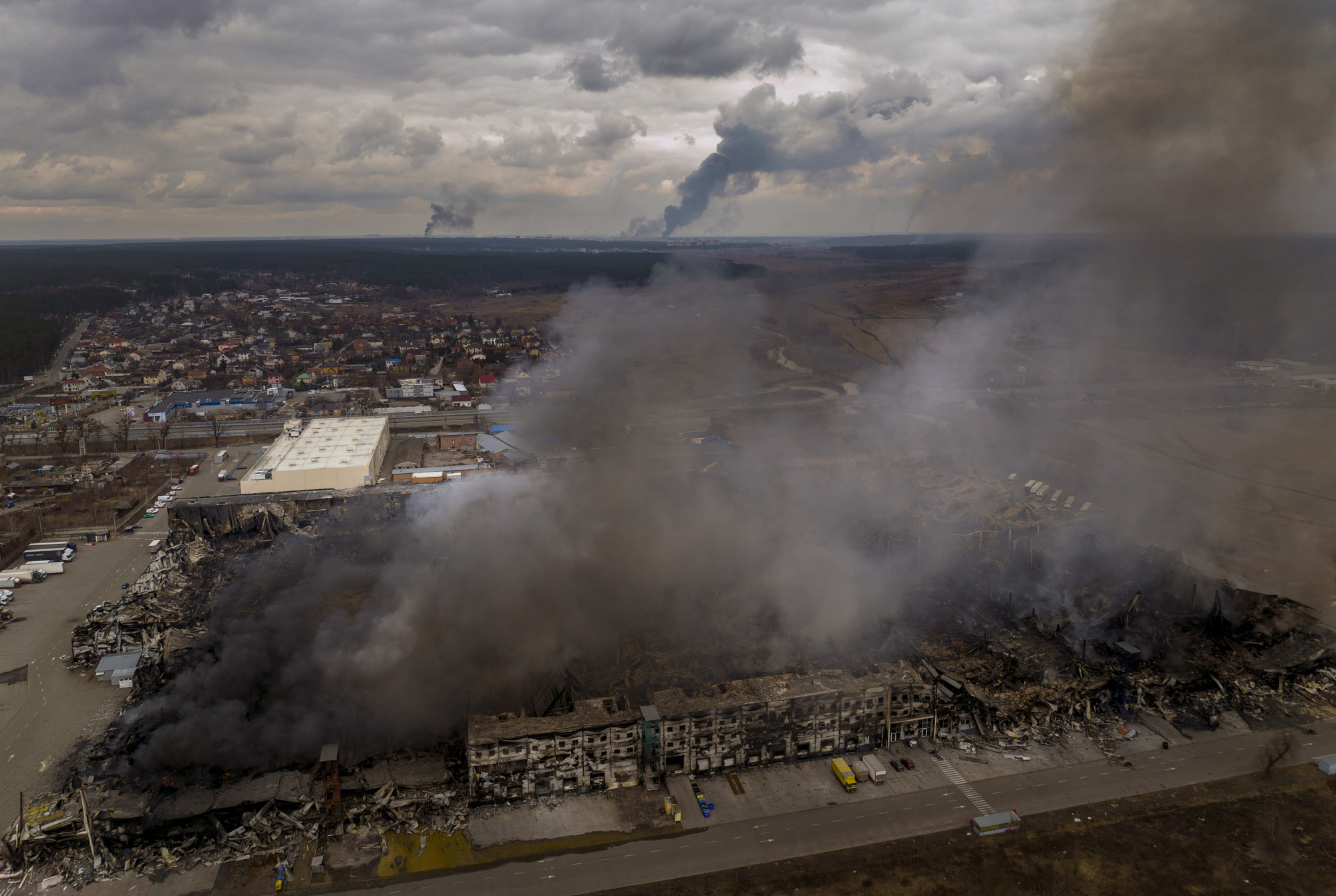 Russian attacks halt plans to evacuate Ukrainian civilians