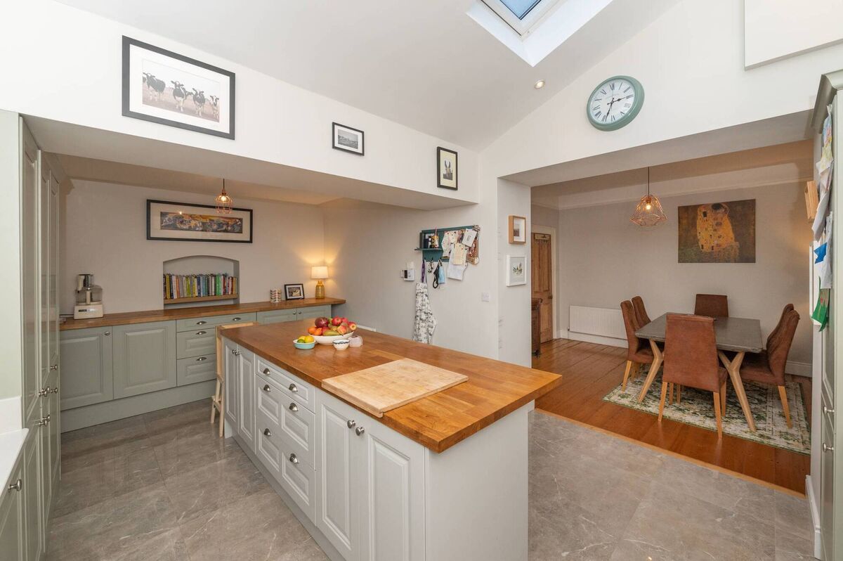 Bright kitchen thanks to rooflight