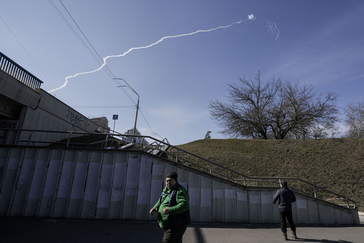 A missile trail is seen above Kyiv, Ukraine, on Friday. Photo: AP/Vadim Ghirda A missile trail is seen above Kyiv, Ukraine, on Friday. Photo: AP/Vadim Ghirda