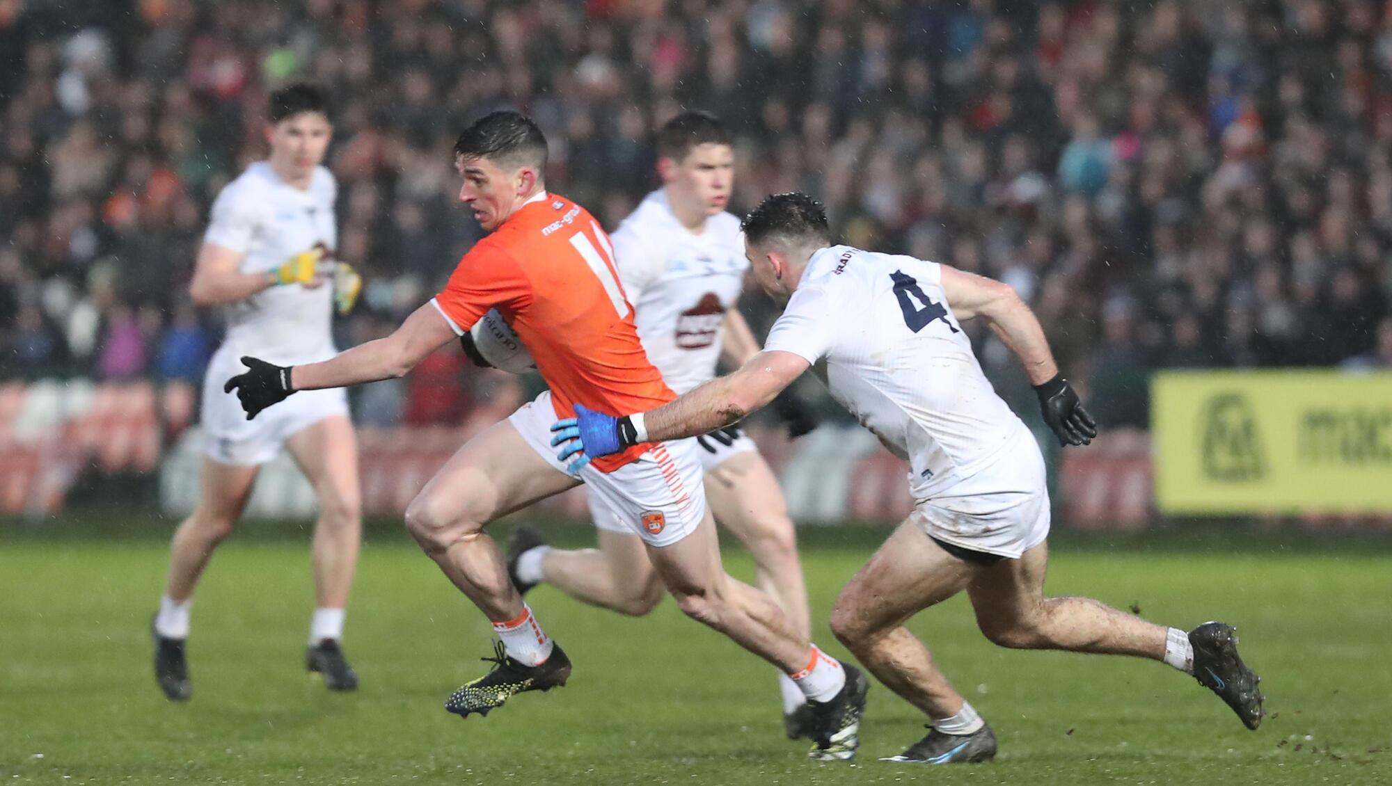 Clinical Armagh keep league hopes alive