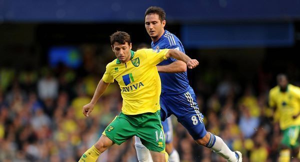 Hughton wants Hoolahan to stay at Norwich