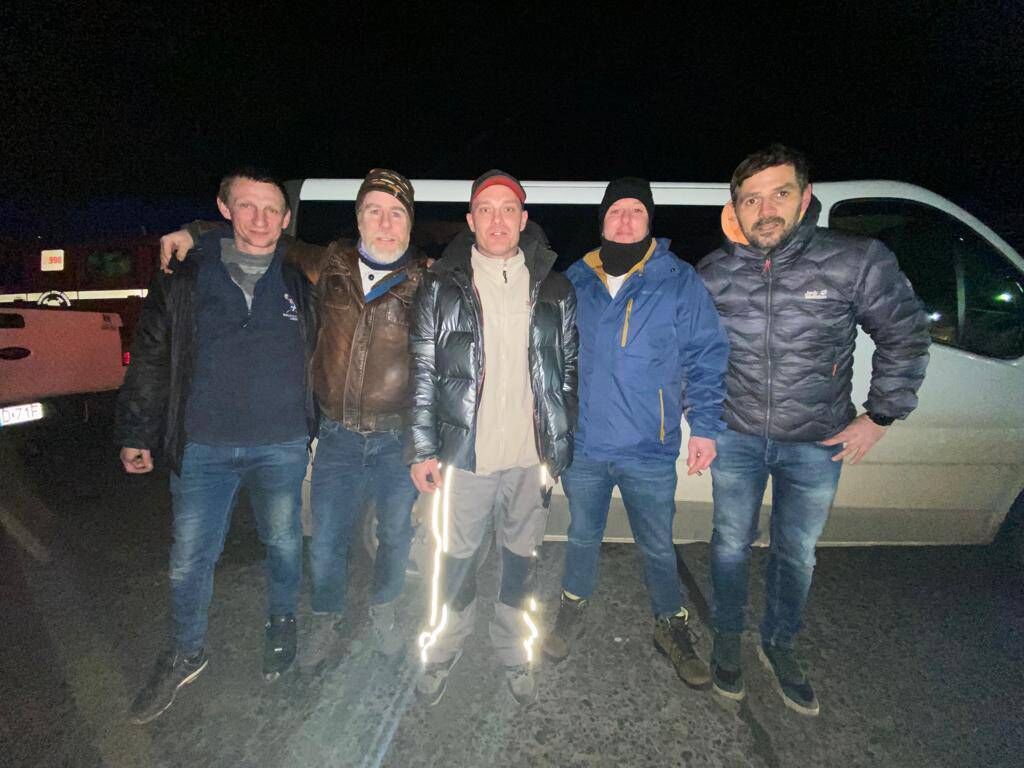 Taras (Ukrainian driver), Fergal Nealon, Alex (Ukrainian driver), Marcin (Polish transport) at the handover on the Ukrainian side of the border. Taras (Ukrainian driver), Fergal Nealon, Alex (Ukrainian driver), Marcin (Polish transport) at the handover on the Ukrainian side of the border.