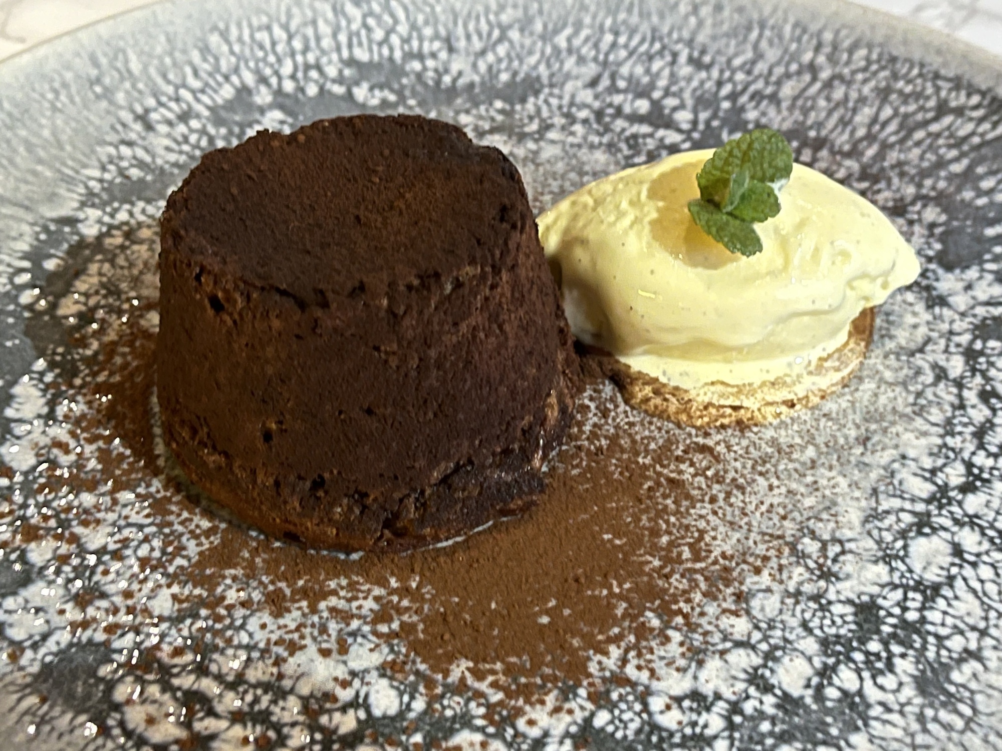 Cooking with Colm O'Gorman: How to make a chocolate cake in your air fryer 