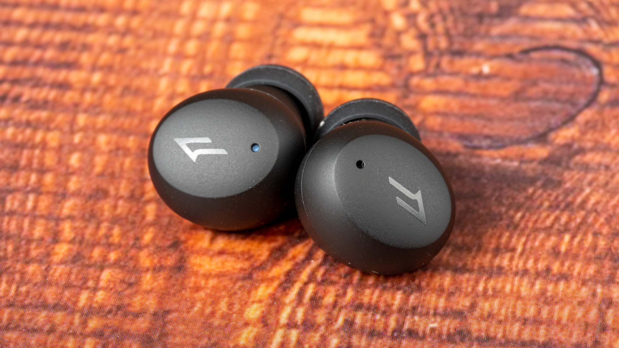 The 1More ComfoBuds Mini wireless earbuds are small but mighty