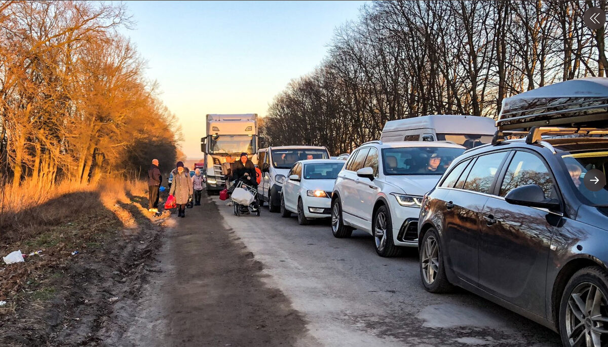 Picture used, with permission from the Twitter feed of Manny Marotta, of refugees fleeing the Ukrainian city of Lviv towards the Polish border. Picture used, with permission from the Twitter feed of Manny Marotta, of refugees fleeing the Ukrainian city of Lviv towards the Polish border.