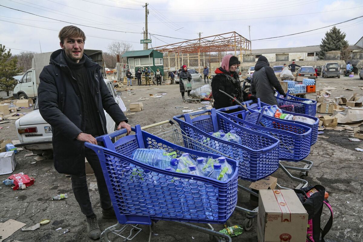 As spring approaches, there is no longer any snow to melt for drinking water. Picture: AP Photo/Alexei Alexandrov
