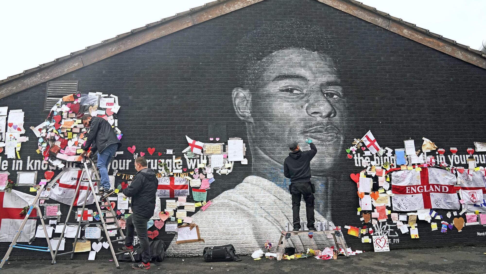 Marcus Rashford shouldn't feel the need to apologise