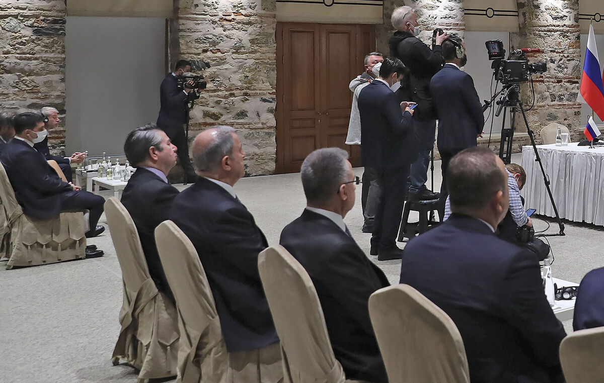 Russian billionaire Roman Abramovich, far second left, listens to Turkish President Recep Tayyip Erdogan during the Russian and Ukrainian delegations meeting for talks in Istanbul, Turkey. Picture: Turkish Presidency via AP